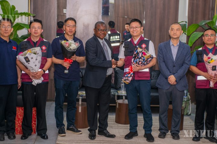 တရုတ်နိုင်ငံ၏ ဒုတိယအသုတ် အီဘိုလာရောဂါတိုက်ဖျက်ရေး ဆေးဘက်ဆိုင်ရာ ကျွမ်းကျင်ပညာရှင်အဖွဲ့ ကွန်ဂိုနိုင်ငံ (DRC) သို့ ရောက်ရှိ