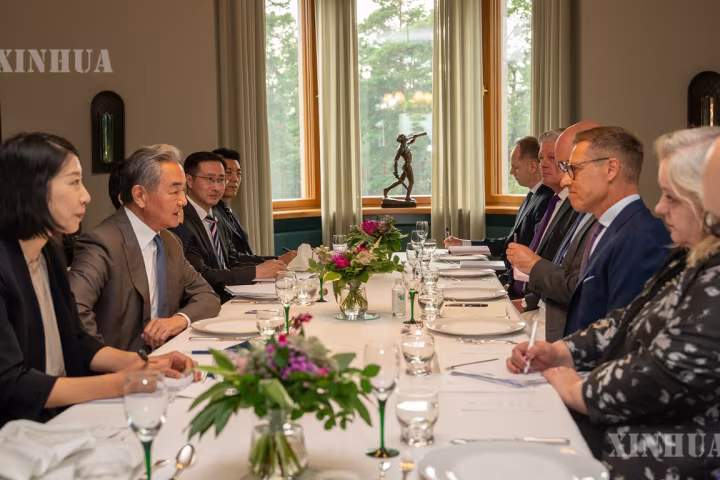 ဖင်လန်နိုင်ငံ သမ္မတ Alexander Stubb နှင့် ဝမ်ရိ တွေ့ဆုံဆွေးနွေး