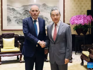 တရုတ်နိုင်ငံ ထိပ်တန်းသံတမန်နှင့် ဂျော်ဒန်နိုင်ငံခြားရေးဝန်ကြီး တွေ့ဆုံ