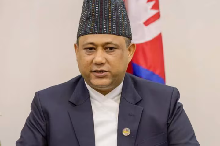 “တရုတ်နိုင်ငံအစိုးရက ကျွန်တော်တို့ကို ပံ့ပိုးကူညီပေးတာ ဘက်စုံထောင့်စုံပါပဲ” ______ နီပေါနိုင်ငံခြားရေးဝန်ကြီး Shisir Khanal နှင့် သီးသန့်တွေ့ဆုံမေးမြန်းမှု