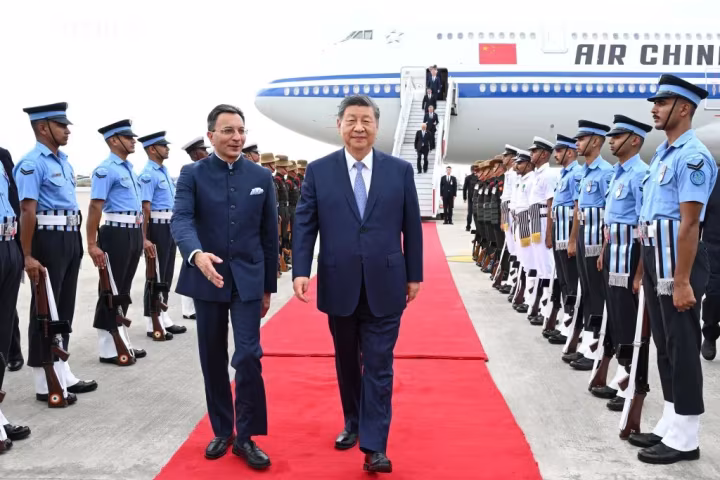 “၁၅ ကြိမ်မြောက် ငါးနှစ်စီမံကိန်း” အစီအစဉ်က တရုတ်နိုင်ငံ၏ ဖွံ့ဖြိုးတိုးတက်မှု လမ်းပြမြေပုံ ဖြစ်သလို ကမ္ဘာကြီးအား မျက်နှာမူသည့် ပူးပေါင်းဆောင်ရွက်မှု စာရင်းလည်းဖြစ်ကြောင်း ရှီကျင့်ဖိန် ဆို