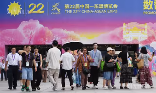 ၂၃ ကြိမ်မြောက် တရုတ်-အာဆီယံ ကုန်စည်ပြပွဲနှင့် တရုတ်-အာဆီယံ စီးပွားရေးနှင့် ရင်းနှီးမြှုပ်နှံမှု ထိပ်သီးအစည်းအဝေး ဖွင့်ပွဲအခမ်းအနားသို့ တင်းရွှဲရှန် တက်ရောက်မည်