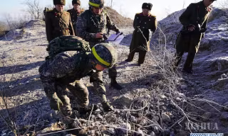 တောင်ကိုရီးယား၏ နယ်စပ်ဒေသ စစ်ဆင်ရေးအတွင်း သံသယဖြစ်ဖွယ်မြေမြှုပ်မိုင်းပေါက်ကွဲမှုကြောင့် လူသုံးဦး ဒဏ်ရာရ