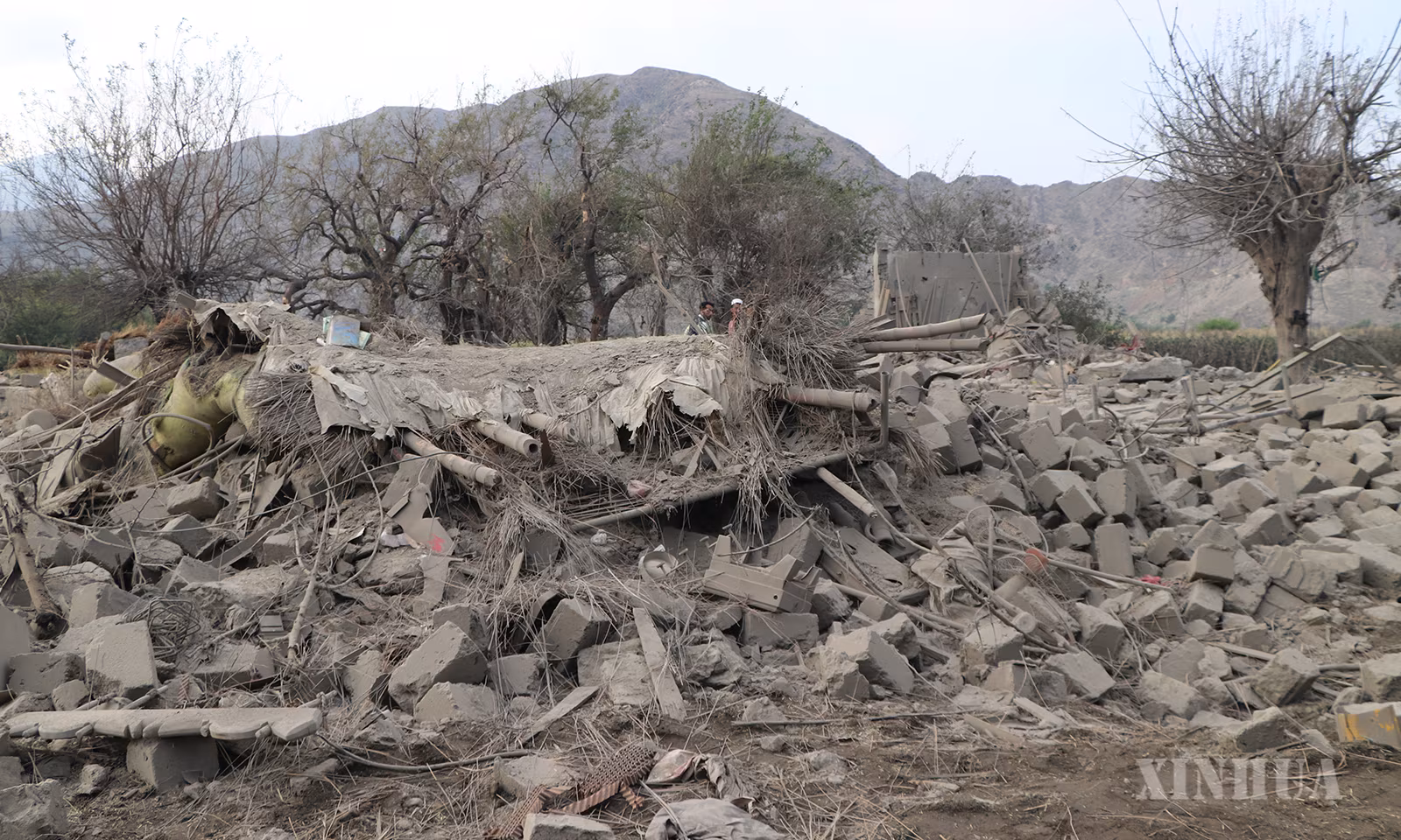 အာဖဂန်နစ္စတန်နိုင်ငံ Kunar ပြည်နယ်တွင် လေကြောင်းတိုက်ခိုက်ပြီးနောက်ဒေသကို ၂၀၂၆ ခုနှစ် စက်တင်ဘာ ၂၁ ရက်က တွေ့ရစဉ် (ဆင်ဟွာ)