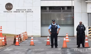 ဘရာဇီးနိုင်ငံဆိုင်ရာ အမေရိကန်သံရုံးနှင့် ဩစတြေးလျသံရုံးတို့ “လုံခြုံရေးအကြောင်းပြချက်” ကြောင့် ပိတ်ထား