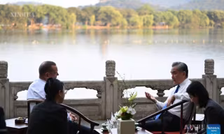 တရုတ်နိုင်ငံနှင့် ပြင်သစ်နိုင်ငံတို့က ၂၈ ကြိမ်မြောက် မဟာဗျူဟာမြောက် ဆွေးနွေးပွဲ ပြုလုပ်