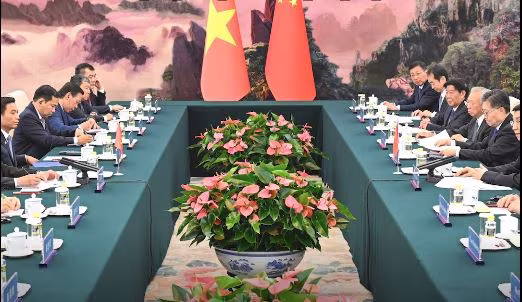 တရုတ် ထိပ်တန်းနိုင်ငံရေးအကြံပေးပုဂ္ဂိုလ် ဝမ်ဟုနင်နှင့် ဗီယက်နမ် အမျိုးသားလွှတ်တော်ဥက္ကဋ္ဌတို့ တွေ့ဆုံဆွေးနွေး